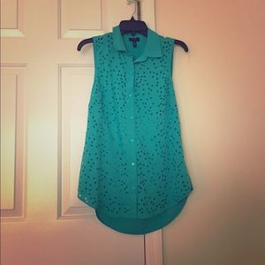 **LAST CHANCE** Blouse cutouts size med green